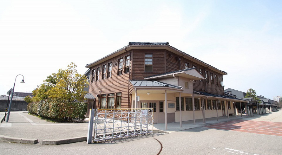 金沢市民芸術村 管理棟（2011年4月竣工）